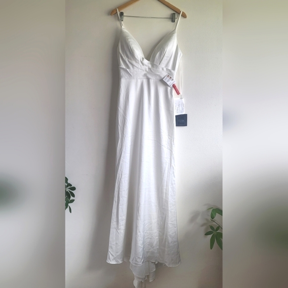 Ieena‎ for Mac Duggal,Plunging Faux Wrap  Evening Gown,White/Ivory, Size 8, NWT - Picture 5 of 14